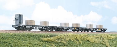 ACME 45140 - H0 - 3-tlg. Set Niederbordwagen mit Blechrollen, FS, Ep. III